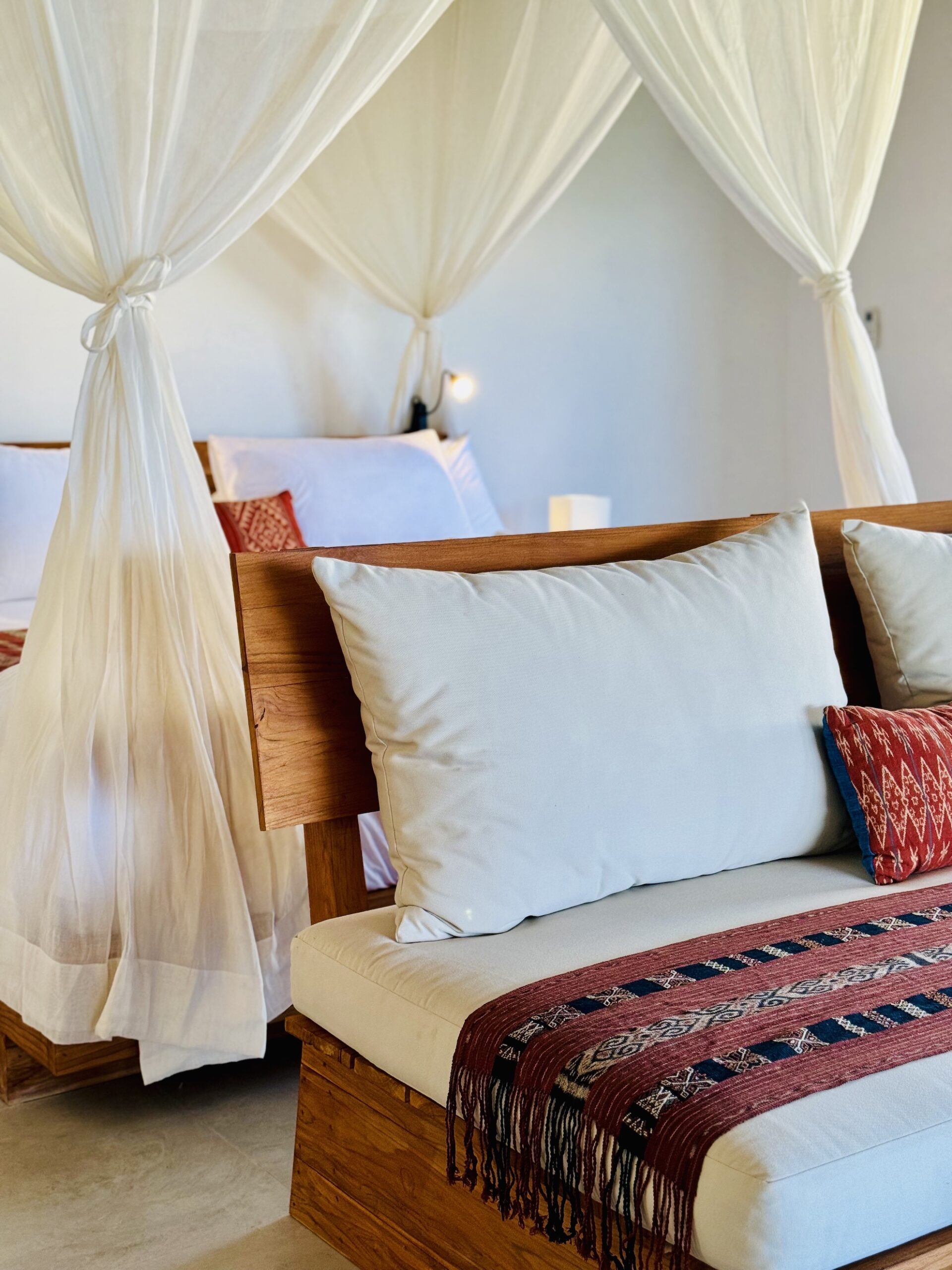 AlorTanapiDiveResortDeluxebungalow3 scaled